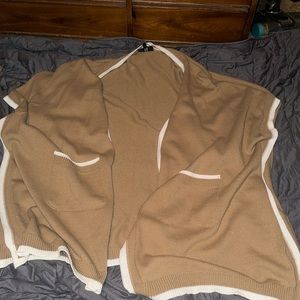 Brown and tan poncho